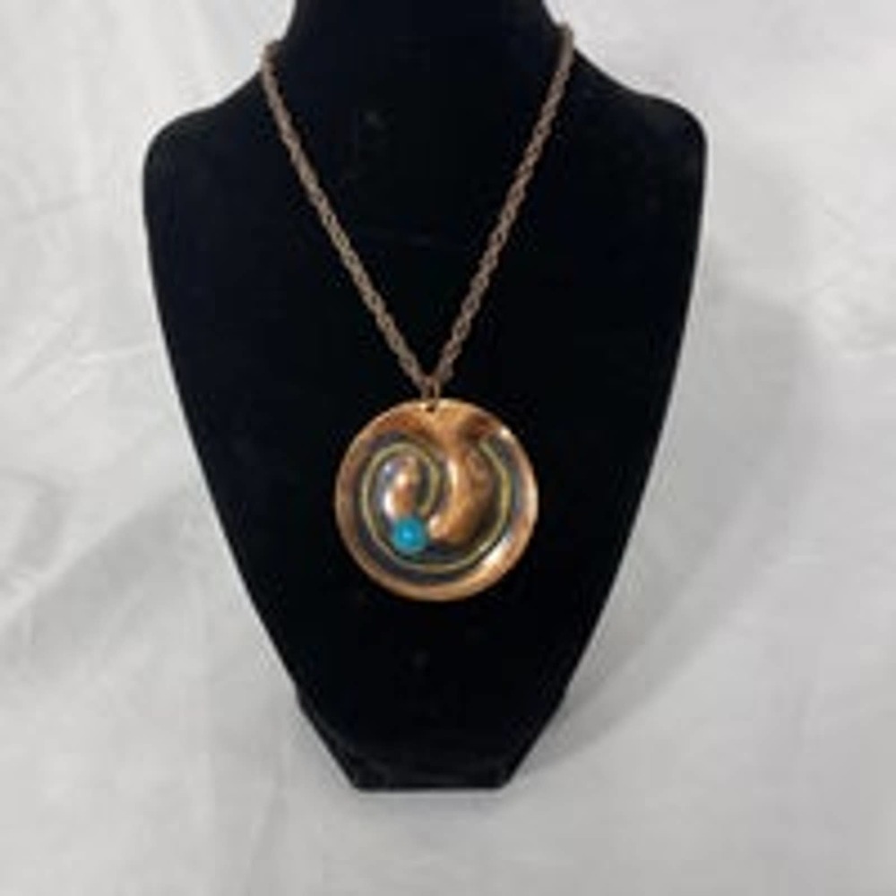 VTG hand hammered copper and turquoise necklace